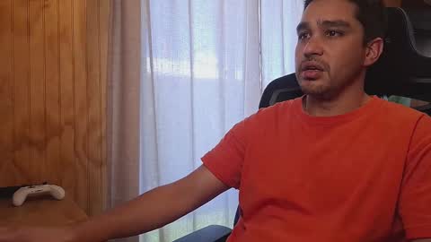 Snapshot of chocomate chatting on 12/18/25, 05:41 chocomate online show from 12/18/25, 05:41