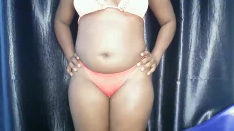 Snapshot of chocoslut22 chatting on 10/31/25, 07:04 chocoslut22 online show from 10/31/25, 07:04