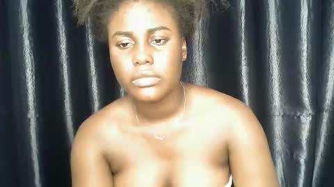 Snapshot of chocoslut22 chatting on 11/11/25, 07:03 chocoslut22 online show from 11/11/25, 07:03