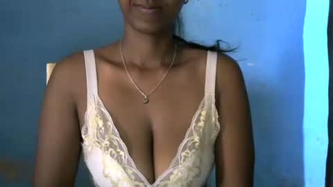 choe03 online show from 10/13/25, 04:34