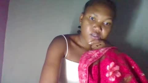 Snapshot of chololatblonde chatting on 03/15/26, 04:07 chololatblonde online show from 03/15/26, 04:07