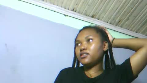 Snapshot of chololatblonde chatting on 05/02/26, 12:32 chololatblonde online show from 05/02/26, 12:32