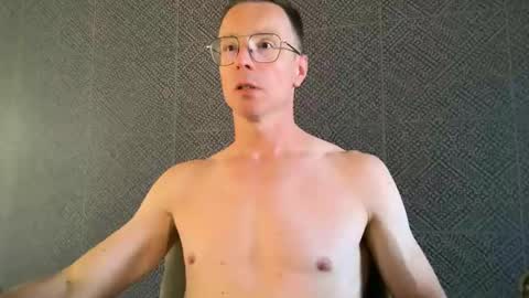 Snapshot of chouffie_81 chatting on 09/24/25, 09:56 Chouffie online show from 09/24/25, 09:56