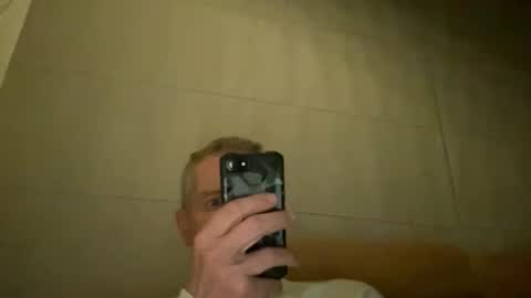 Snapshot of choupipat1 chatting on 10/13/25, 06:08 choupipat1 online show from 10/13/25, 06:08