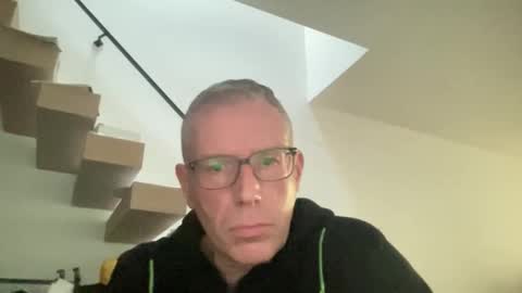 choupipat1 online show from 12/18/25, 02:45