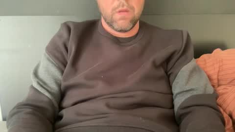 Snapshot of chris13abcd chatting on 10/04/25, 03:32 chris13abcd online show from 10/04/25, 03:32