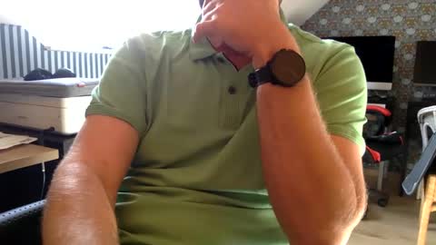 Snapshot of chris13abcd chatting on 10/09/25, 09:40 chris13abcd online show from 10/09/25, 09:40