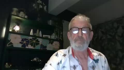 chris1404 online show from 12/22/24, 01:12