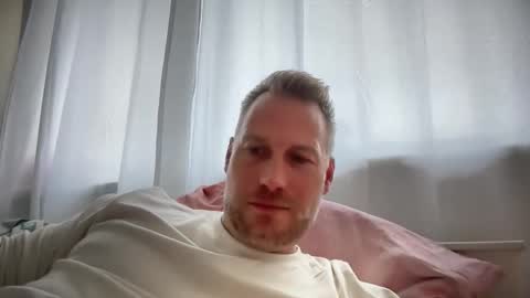 Christian online show from 10/01/25, 01:39