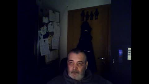 Snapshot of chris250268 chatting on 12/03/24, 07:10 Chris online show from 12/03/24, 07:10