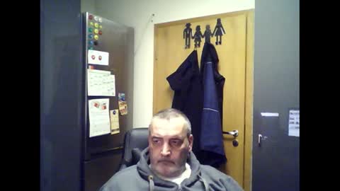 Snapshot of chris250268 chatting on 01/04/25, 07:02 Chris online show from 01/04/25, 07:02