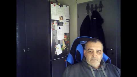 Snapshot of chris250268 chatting on 09/25/25, 10:30 Chris online show from 09/25/25, 10:30