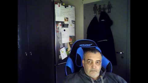 Snapshot of chris250268 chatting on 09/26/25, 10:41 Chris online show from 09/26/25, 10:41