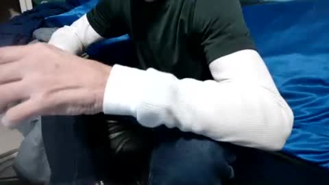 Snapshot of chris526520 chatting on 03/02/25, 04:28 chris526520 online show from 03/02/25, 04:28