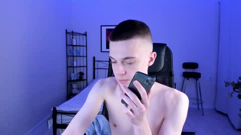 Snapshot of chris_18rown chatting on 02/06/25, 02:37 Chris Brown online show from 02/06/25, 02:37