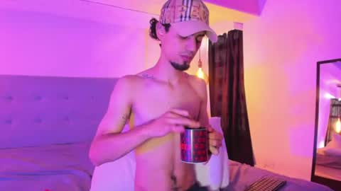 Snapshot of chris_angnel_ chatting on 06/18/26, 12:42 chris angnel online show from 06/18/26, 12:42