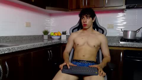 Chris Evans online show from 03/03/26, 01:34