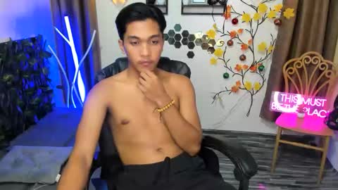 Snapshot of chris_hardfucker chatting on 12/15/25, 11:58 chris_hardfucker online show from 12/15/25, 11:58