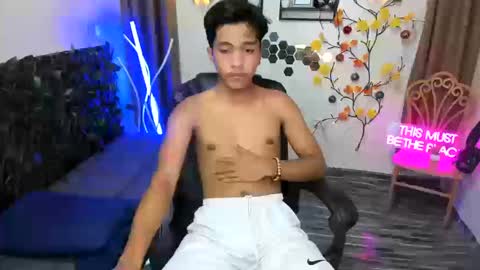 Snapshot of chris_hardfucker chatting on 12/17/25, 03:34 chris_hardfucker online show from 12/17/25, 03:34