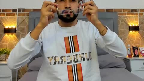 Snapshot of chris_kizz chatting on 12/19/24, 03:29 chris_kizz online show from 12/19/24, 03:29