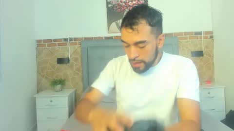 Snapshot of chris_kizz chatting on 12/20/24, 11:21 chris_kizz online show from 12/20/24, 11:21