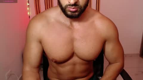Snapshot of chris_magnum_ chatting on 05/10/26, 12:38 cris Twitter magnum101010 insta magnumc20 online show from 05/10/26, 12:38