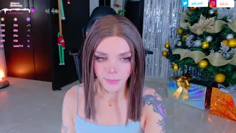 juli   Instagram july rv17 - Twitter juli rv17     online show from 01/05/25, 12:53