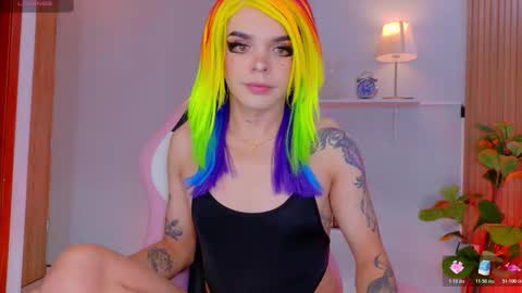 juli   Instagram july rv17 - Twitter juli rv17     online show from 02/05/26, 11:59