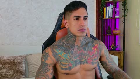 Snapshot of chris_reilly chatting on 11/18/25, 02:10 chris reilly online show from 11/18/25, 02:10