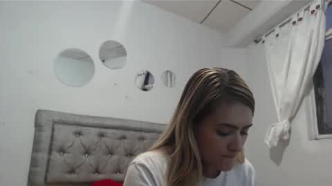 Yarixa online show from 12/12/24, 11:03