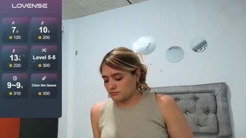 Yarixa online show from 01/15/25, 03:33