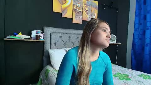 Yarixa online show from 10/24/25, 08:05