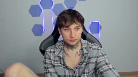 Snapshot of chris_tyson chatting on 12/18/24, 03:47 Chris Tyson online show from 12/18/24, 03:47