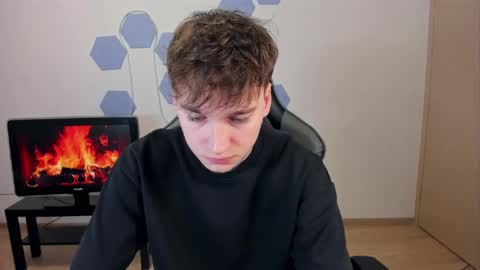 Snapshot of chris_tyson chatting on 01/05/25, 04:04 Chris Tyson online show from 01/05/25, 04:04