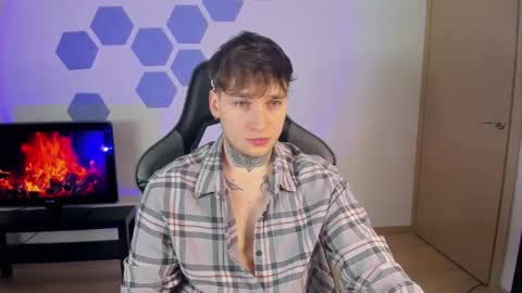 Snapshot of chris_tyson chatting on 01/09/25, 05:11 Chris Tyson online show from 01/09/25, 05:11