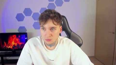 Snapshot of chris_tyson chatting on 01/09/25, 08:11 Chris Tyson online show from 01/09/25, 08:11