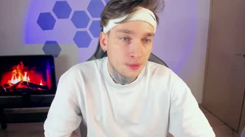 Snapshot of chris_tyson chatting on 01/11/25, 08:32 Chris Tyson online show from 01/11/25, 08:32