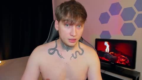 Snapshot of chris_tyson chatting on 02/06/25, 12:00 Chris Tyson online show from 02/06/25, 12:00