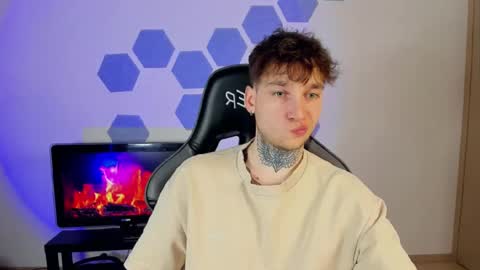 Snapshot of chris_tyson chatting on 03/01/25, 11:58 Chris Tyson online show from 03/01/25, 11:58