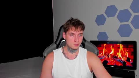 Snapshot of chris_tyson chatting on 09/18/25, 02:02 Chris Tyson online show from 09/18/25, 02:02