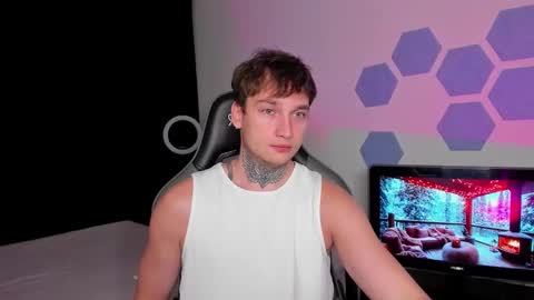 Snapshot of chris_tyson chatting on 10/05/25, 09:45 Chris Tyson online show from 10/05/25, 09:45