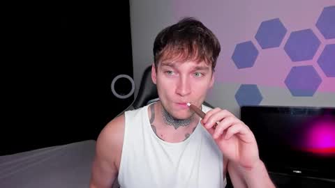 Snapshot of chris_tyson chatting on 10/06/25, 10:18 Chris Tyson online show from 10/06/25, 10:18