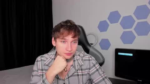 Snapshot of chris_tyson chatting on 10/18/25, 12:35 Chris Tyson online show from 10/18/25, 12:35