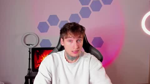 Snapshot of chris_tyson chatting on 10/18/25, 10:43 Chris Tyson online show from 10/18/25, 10:43