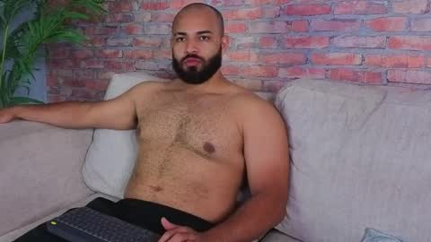 Snapshot of chris_varden chatting on 03/27/26, 07:02 Chris Varden online show from 03/27/26, 07:02