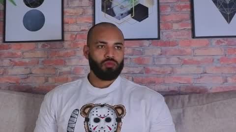 Snapshot of chris_varden chatting on 03/28/26, 02:49 Chris Varden online show from 03/28/26, 02:49