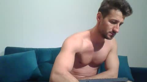 Snapshot of chrisaron chatting on 03/27/26, 03:12 chrisaron online show from 03/27/26, 03:12