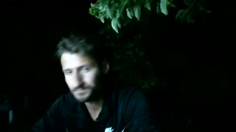 Snapshot of chrisaron chatting on 06/17/26, 07:59 chrisaron online show from 06/17/26, 07:59