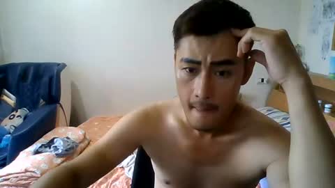 Snapshot of chrischarlchang chatting on 06/18/26, 04:35 M I T online show from 06/18/26, 04:35
