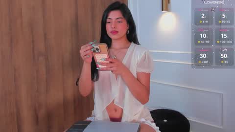 Chrishell online show from 01/08/25, 12:49